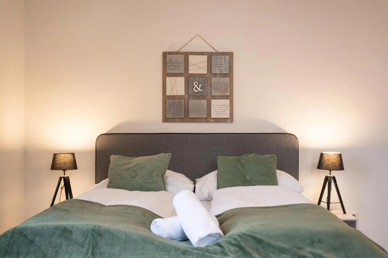 Apartament Roomy 2Br Apt. Near Akh -Perfect For Longstays Wiedeń Austria