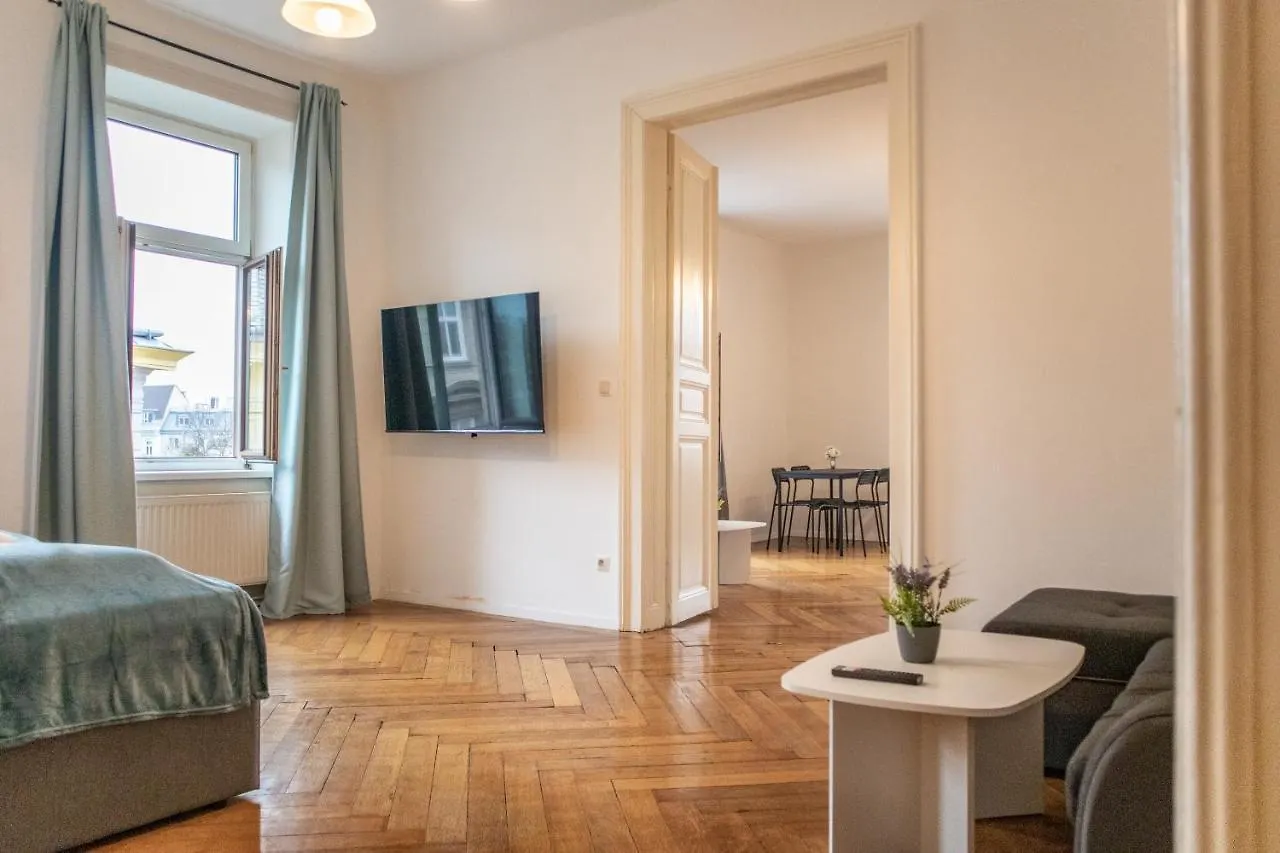 Apartment Roomy 2Br Apt. Near Akh -Perfect For Longstays Vienna Austria
